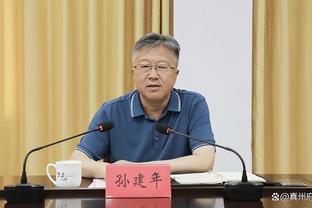 Mỗi mùa giải sân khách đấu với Mạn Thành đều phá cửa, Sterling là cựu tướng Lam Nguyệt đầu tiên làm được.